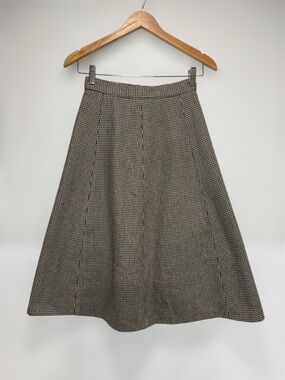 Vintage Wrangler Classic A-Line Houndstooth Wool Midi Skirt in Beige & White